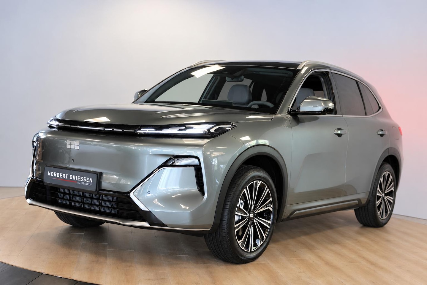 Geely Starray EM-i - 1.5 Max+ | Longe Range 30 kWh | WLTP 136 km EV | Full option - AutoWereld.nl