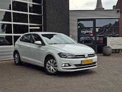 Volkswagen Polo - 1.0 TSI Comfortline | Virtual Cockpit | Parkeersensoren voor + achter | App connect