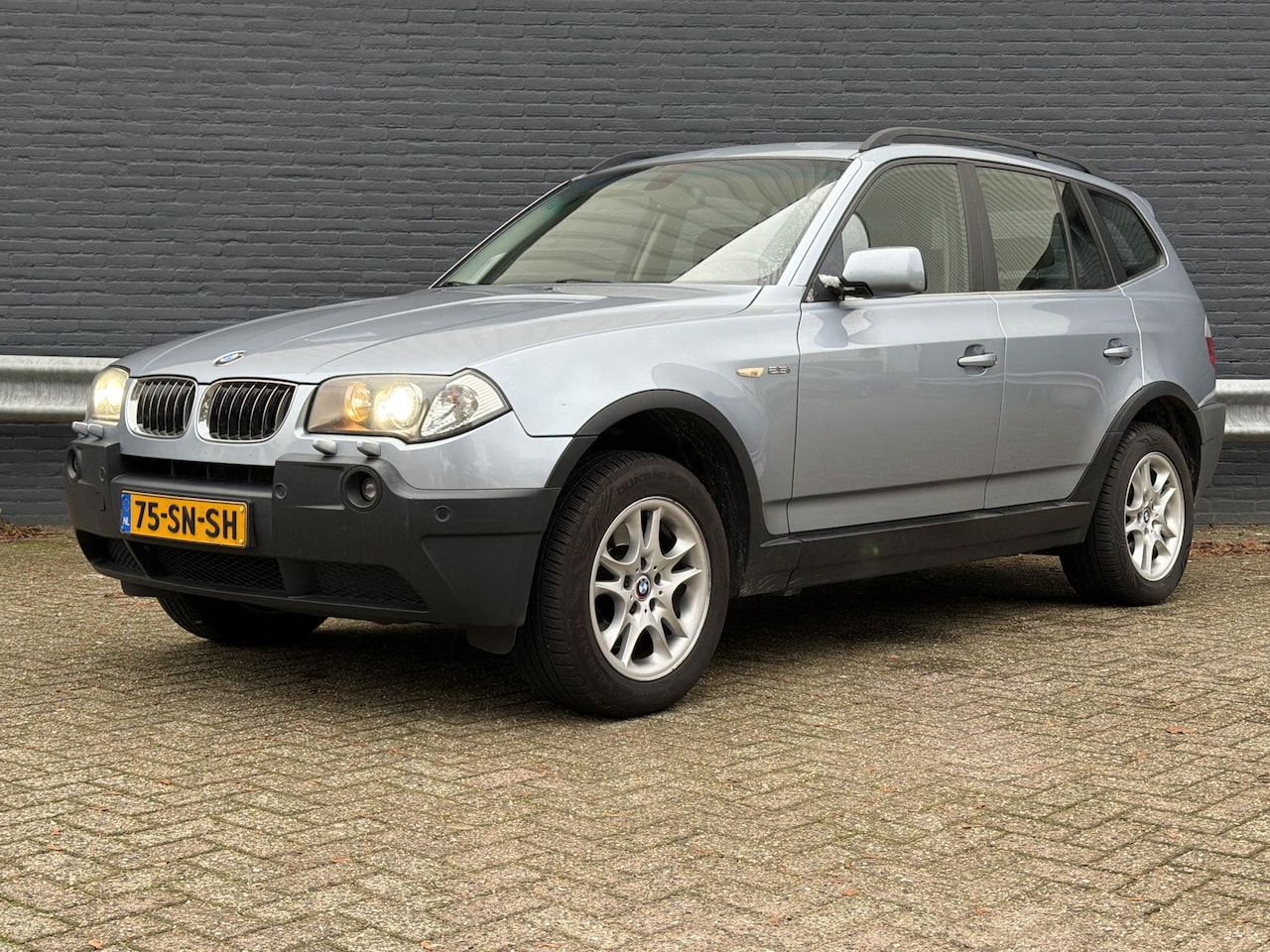 BMW X3 - 2.5i High Executive 2.5i High Executive - AutoWereld.nl