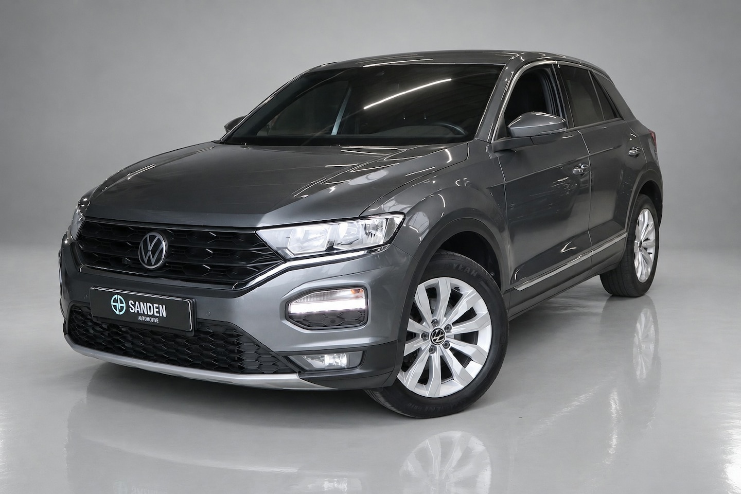 Volkswagen T-Roc - 1.5 TSI Sport|Automaat|150pk|Navi|Digital cockpit|Applecarplay|Navi|Stoelverarming|Parkeer - AutoWereld.nl