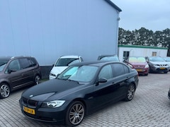 BMW 3-serie - 318i High Executive