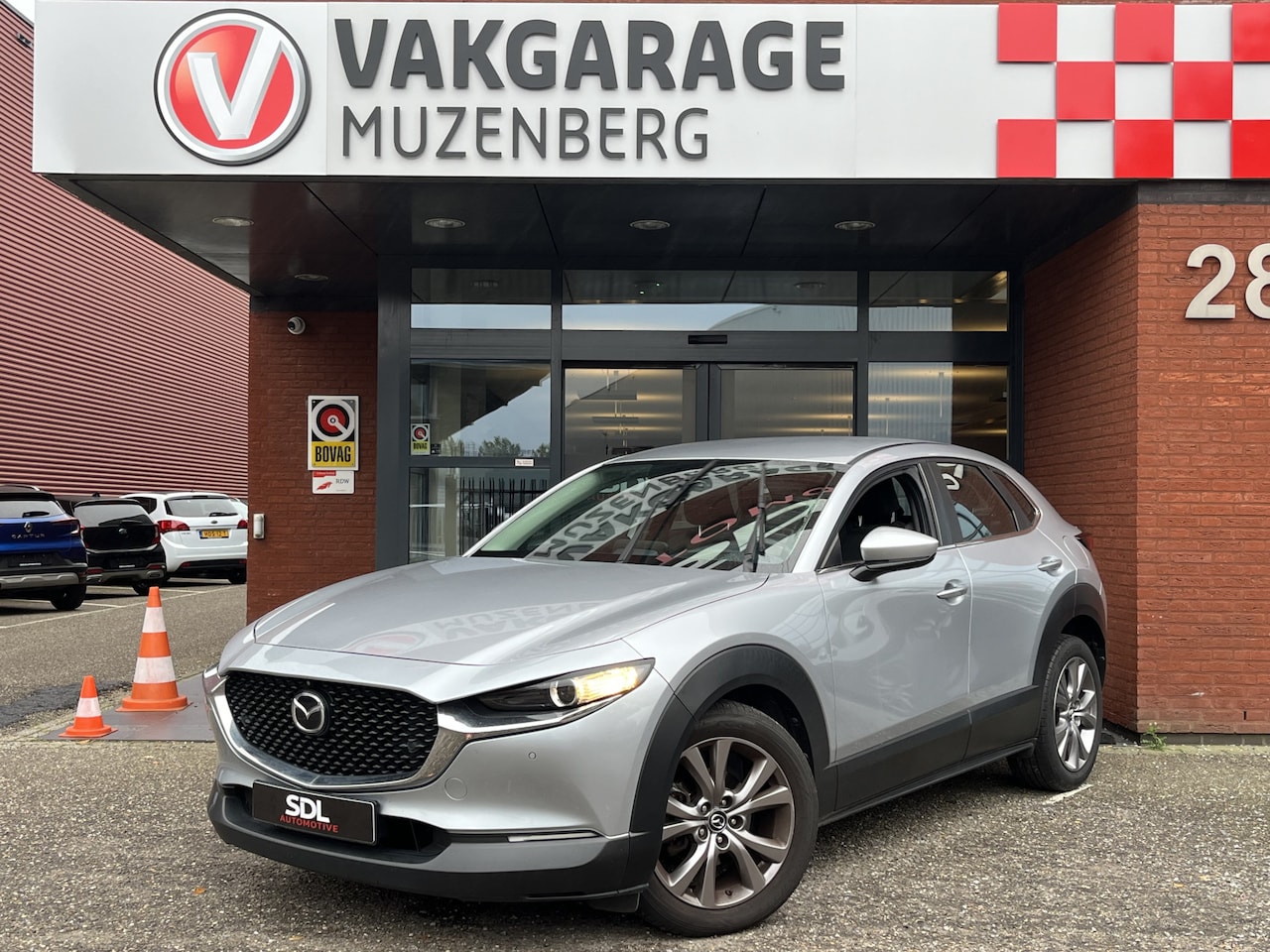 Mazda CX-30 - 2.0 e-SkyActiv-G M Hybrid Comfort // NAVI // CAMERA // CLIMA // STOEL+STUURWIEL VERWARMING - AutoWereld.nl