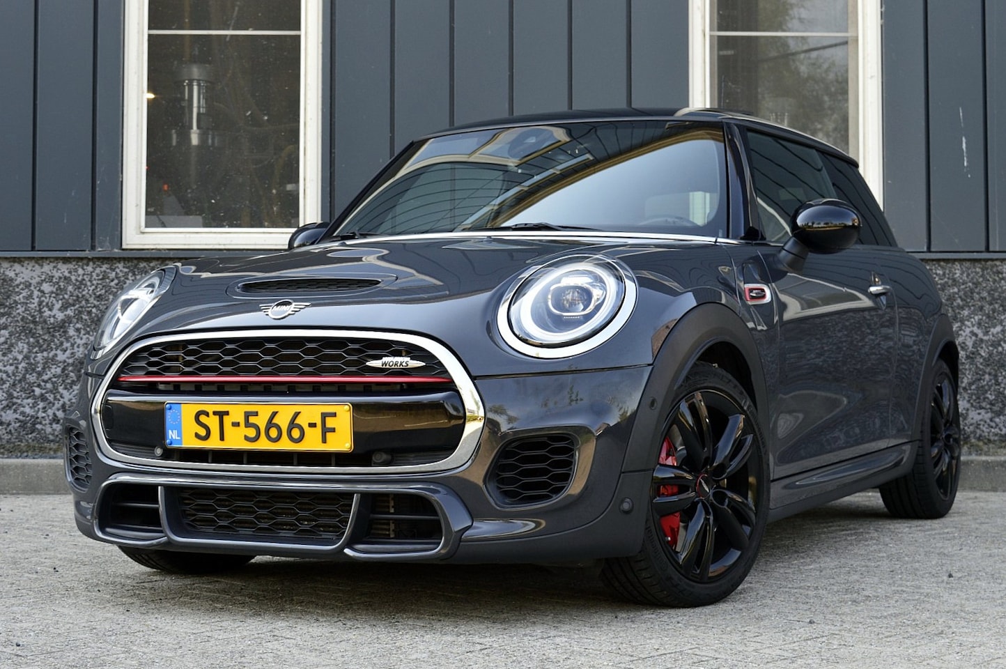 MINI 3-Deurs - 2.0 John Cooper Works Chili Rijklaarprijs-Garantie Panorama dak Led Camera Apple Carplay A - AutoWereld.nl