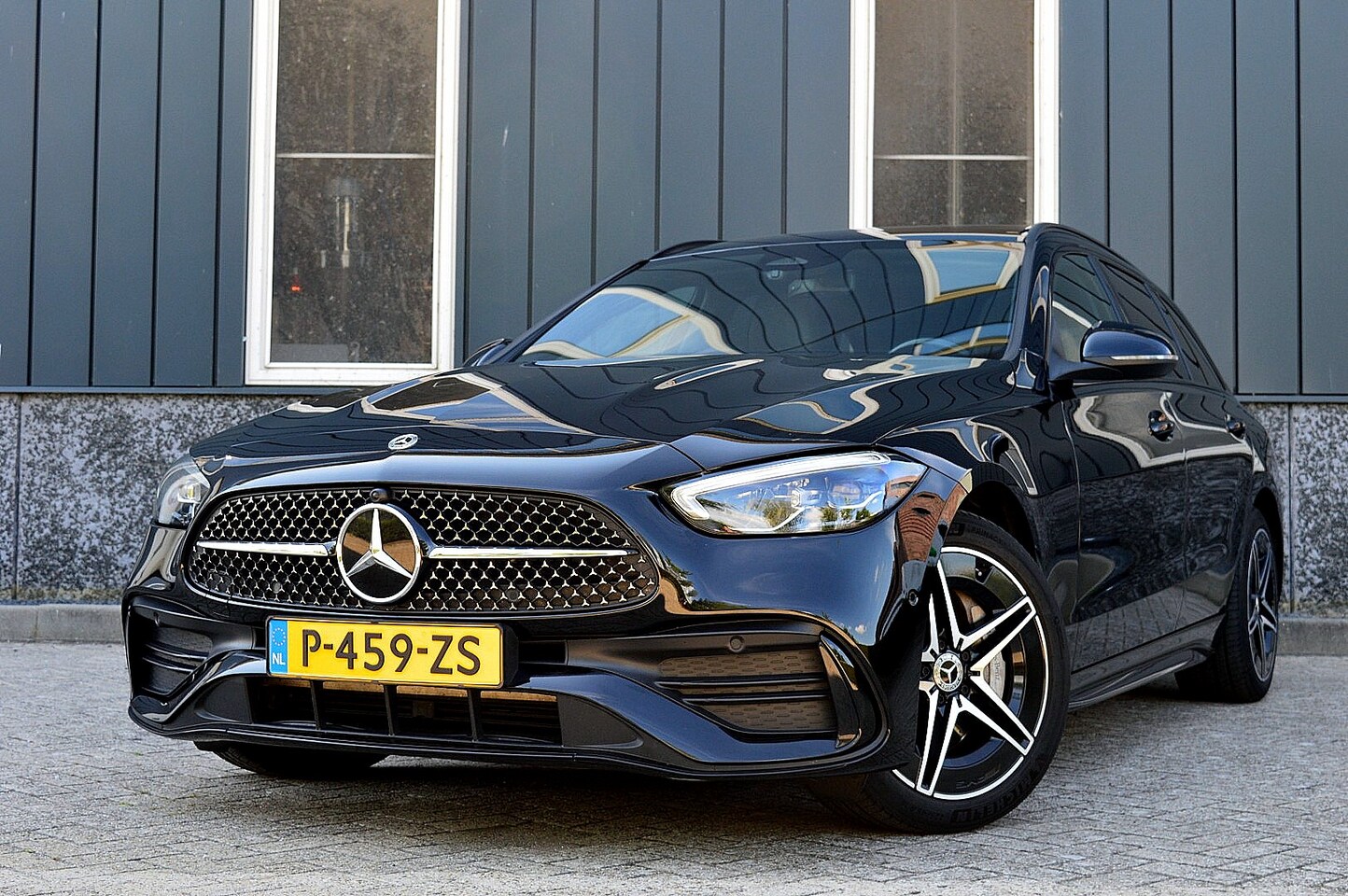 Mercedes-Benz C-klasse Estate - 300 e AMG Line SOH 94.41 % Rijklaarprijs-Garantie Panorama dak Leder Led Sfeerverlichting - AutoWereld.nl
