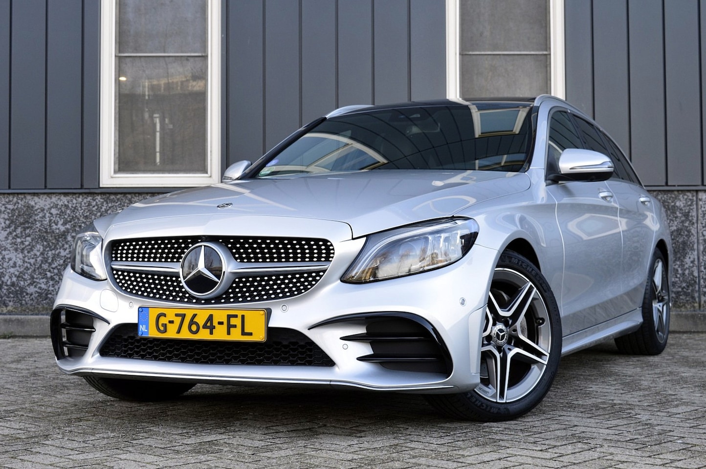 Mercedes-Benz C-klasse Estate - 180 AMG-Line Rijklaarprijs-Garantie Panorama dak Leder Burmester Led 360 Camera Sfeer verl - AutoWereld.nl