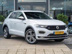Volkswagen T-Roc - 1.5 TSI 150pk Automaat R-Line | Trekhaak | Camera | Adaptive Cruise