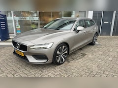 Volvo V60 - 2.0 T4 Moment.Pro