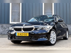 BMW 3-serie - 330e High Executive SOH 90% Rijklaarprijs-Garantie Navigatie Led Apple carplay Trekhaak Ai