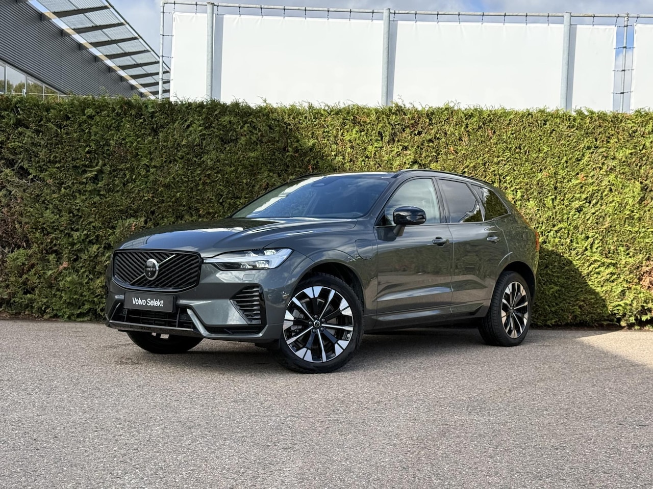 Volvo XC60 - T6 Plug-in hybrid AWD Ultra Dark | Panodak | Trekhaak | - AutoWereld.nl