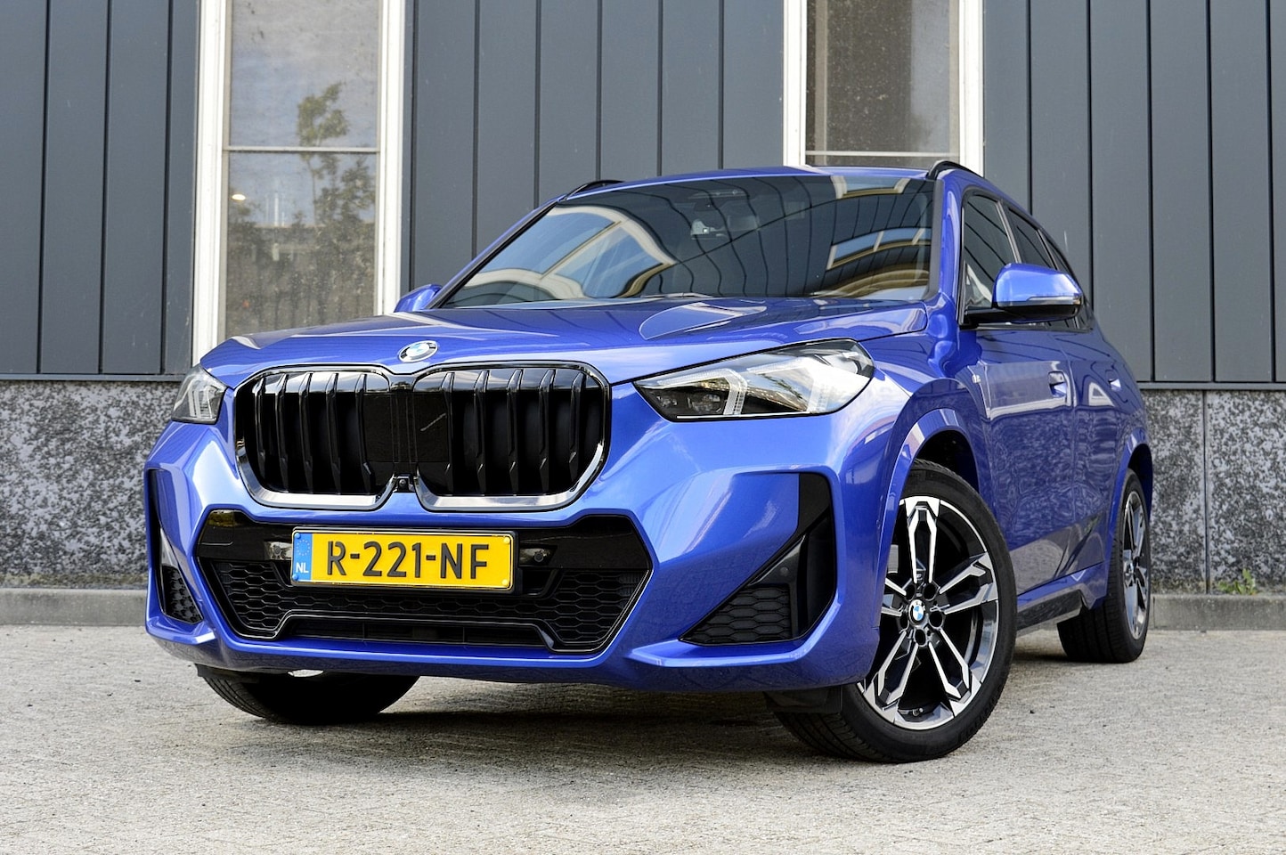 BMW X1 - sDrive18i M.sport Rijklaarprijs-Garantie Panorama dak Leder Navigatie Head-Up Airco - AutoWereld.nl