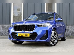 BMW X1 - sDrive18i M.sport Rijklaarprijs-Garantie Panorama dak Leder Navigatie Head-Up Airco