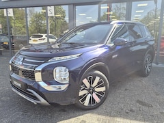 Mitsubishi Outlander - 2.4 PHEV Instyle | Nieuw Model '26 | DEMO | Stoelventilatie | Panoramadak | Yamaha Audio |