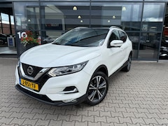 Nissan Qashqai - 1.3 DIG-T N-Connecta *Trekhaak & Navigatie