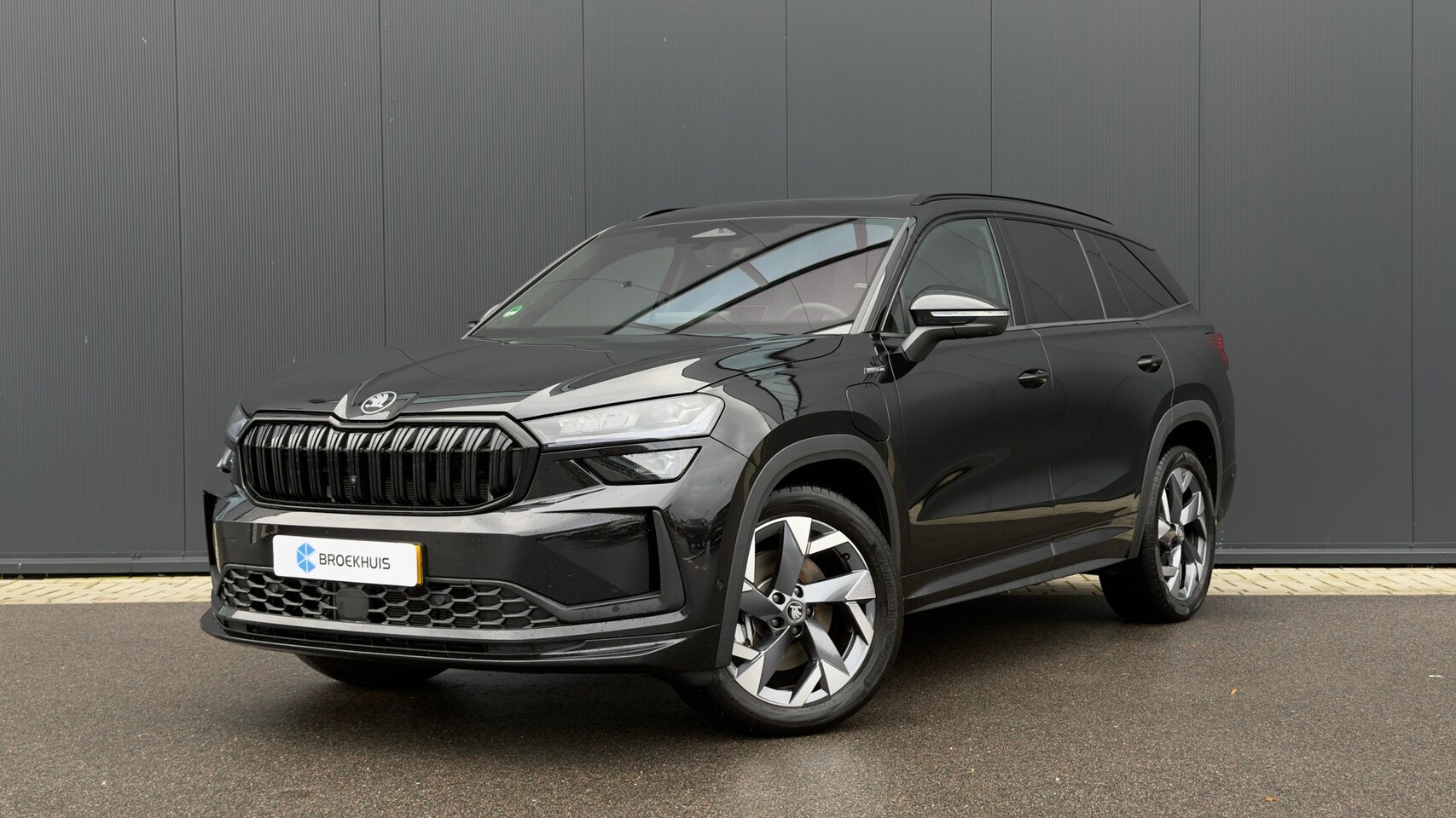 Skoda Kodiaq - 204pk 1.5 TSI PHEV Sportline Business | SOH: 100% | Panoramadak | Trekhaak | Adaptive Crui - AutoWereld.nl