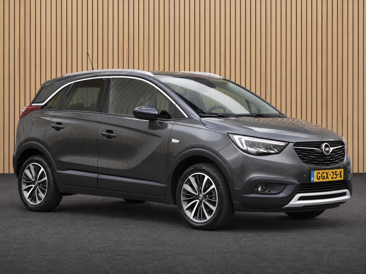 Opel Crossland X - 1.2 Turbo Online Edition NAVI / HEAD UP / CAMERA - AutoWereld.nl
