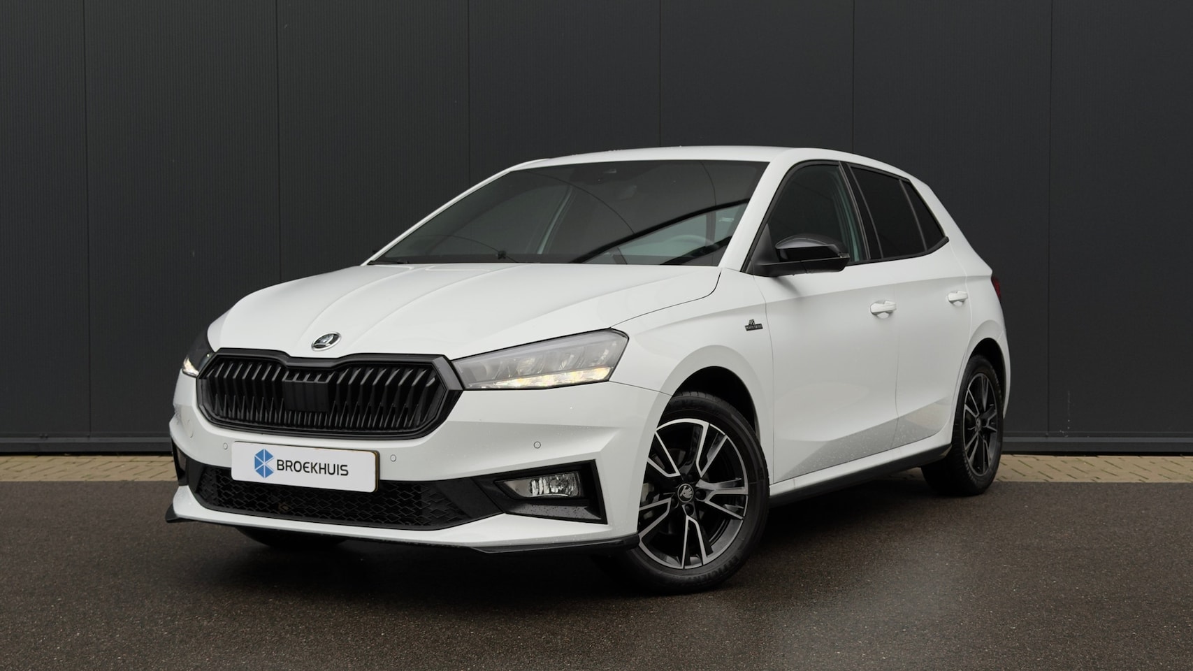 Skoda Fabia - 95pk 1.0 TSI Monte Carlo | Achteruitrijcamera | Cruise Control | Airco | Carplay | Verwamd - AutoWereld.nl