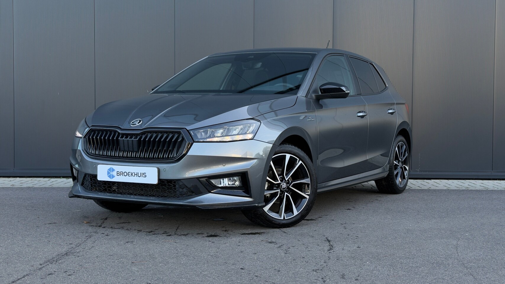 Skoda Fabia - 95pk 1.0 TSI Monte Carlo | Achteruitrijcamera | Cruise Control | Airco | Carplay | Verwamd - AutoWereld.nl