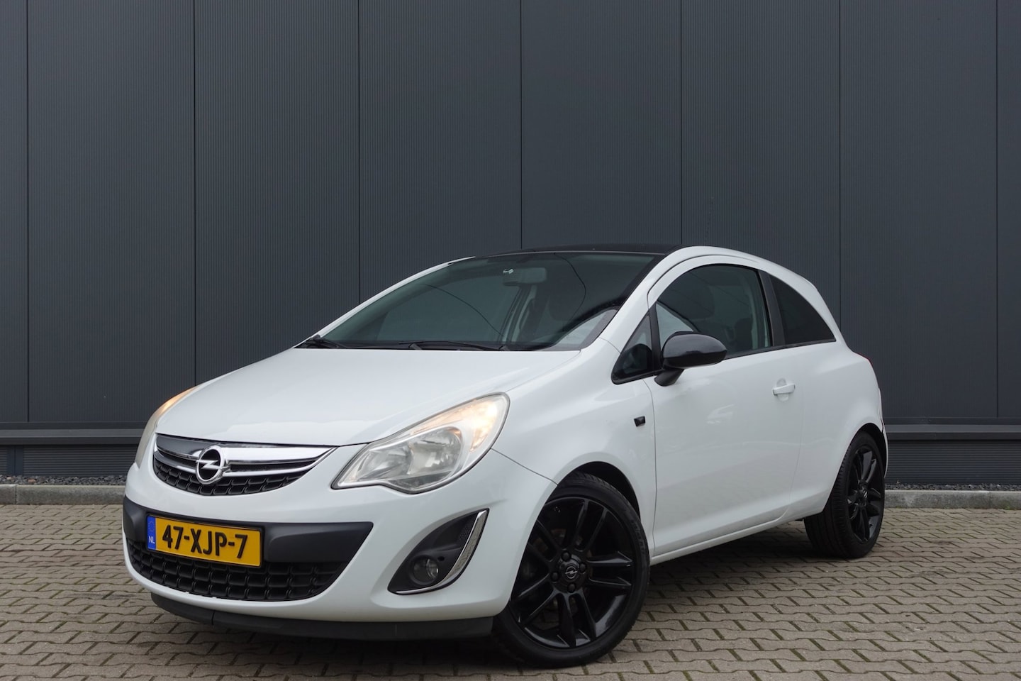 Opel Corsa - 1.4-16V Color Edition 1.4-16V Color Edition - AutoWereld.nl