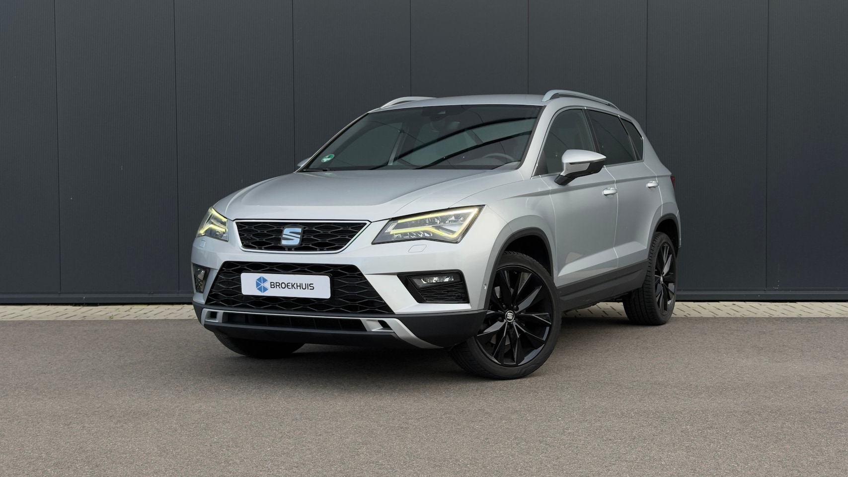 SEAT Ateca - 150pk 1.5 TSI Xcellence | Achteruitrijcamera | Airco (automatisch) | Alcantare bekleding - AutoWereld.nl