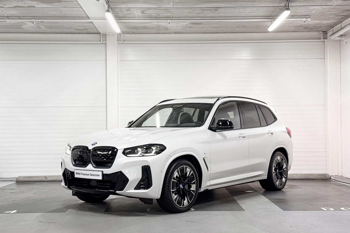 BMW iX3 - High Executive | Harman/Kardon | Trekhaak | Head-Up Display | Stuurwielverwarming - AutoWereld.nl