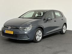 Volkswagen Golf - 1.0 eTSI 110pk Automaat Life Climate control LED Lane Assist App Connect Cruise Control Cl