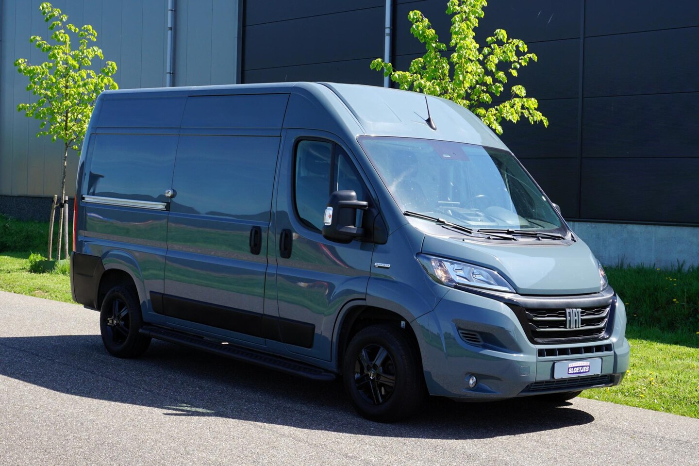 Fiat Ducato - 35 2.2 MultiJet L2H2 140 pk |Topstaat |BPM voordeel |Lanzarotte grijs |Trekhaak |Digitaal - AutoWereld.nl