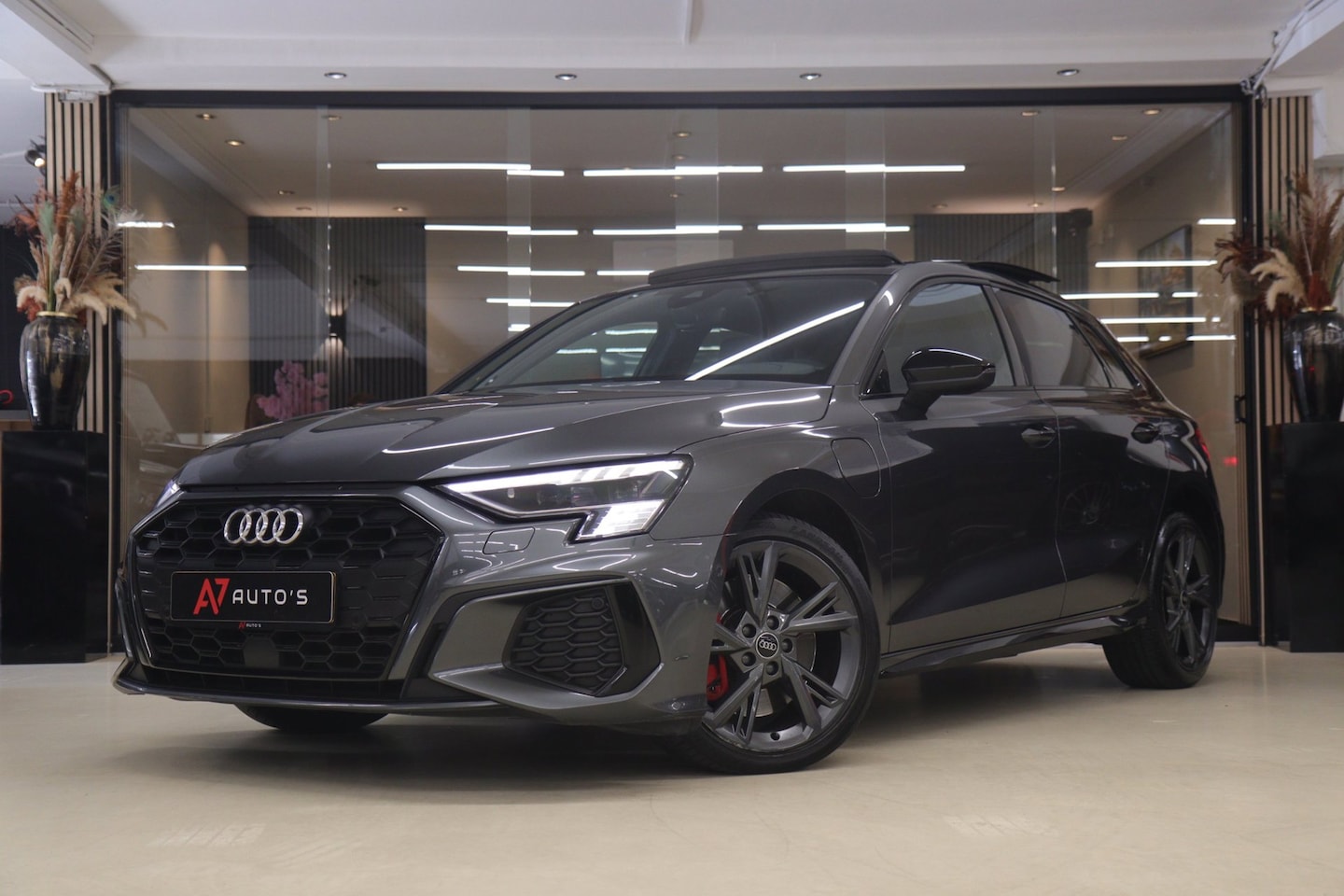 Audi A3 Sportback - 45 TFSI e S edition Competition PANO/CARPLAY/ACC/KEYLESS/VOL - AutoWereld.nl