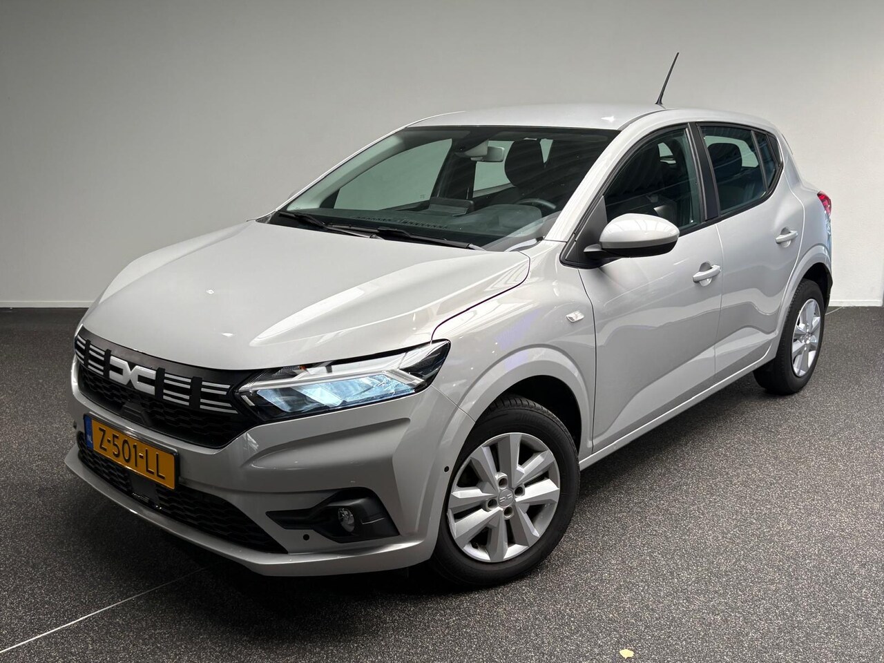 Dacia Sandero - 1.0 TCe 100 ECO-G Expression | Blind spot detectie | Navigatie | Camera | - AutoWereld.nl