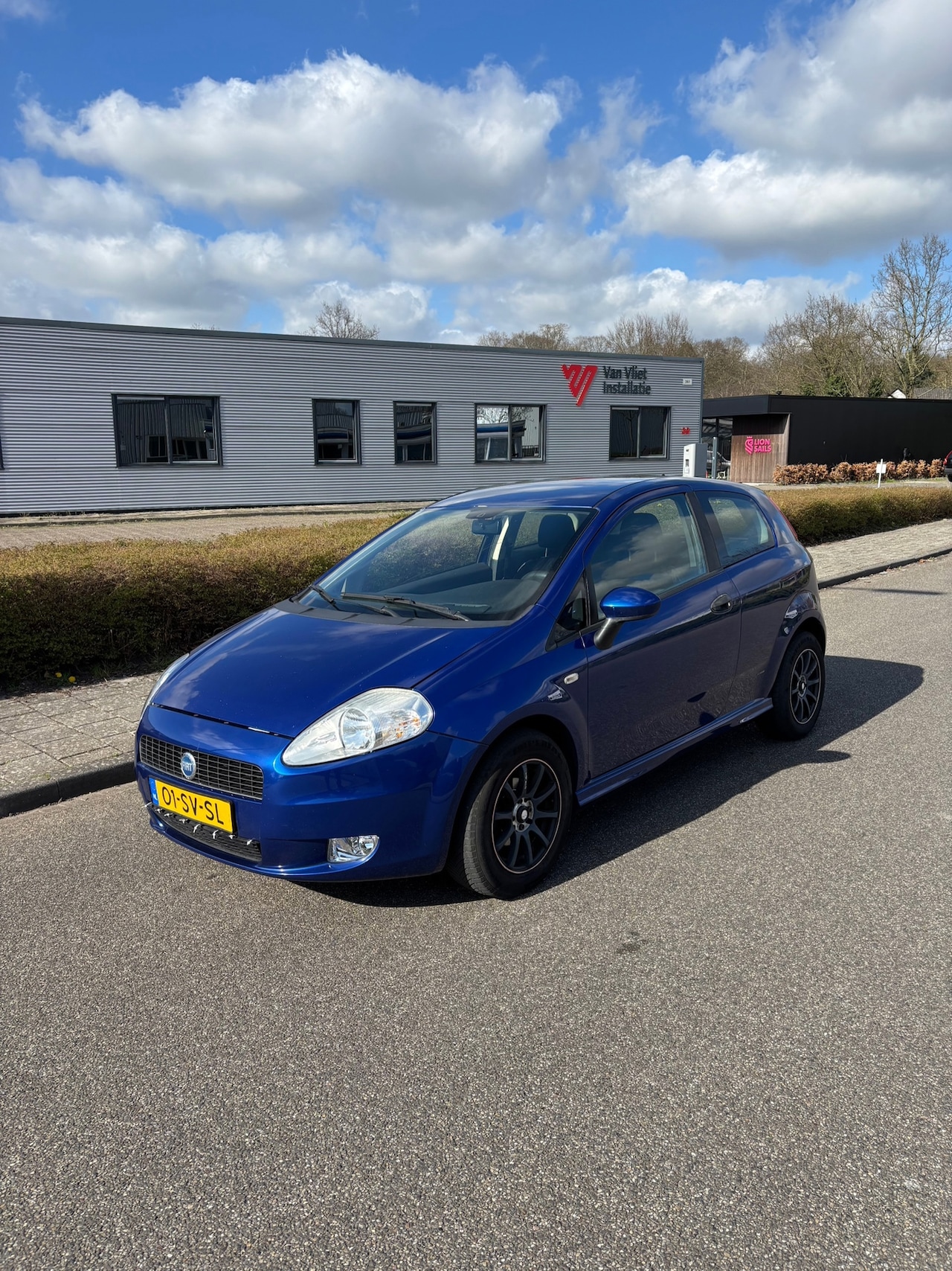 Fiat Grande Punto - 1.4 Sportsound " APK tot 27-10-2027 " - AutoWereld.nl