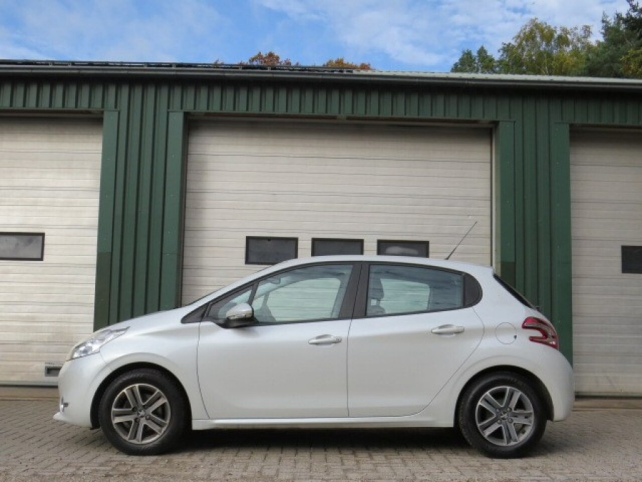 Peugeot 208 - 1.2 Vti Envy 1.2 VTI ENVY - AutoWereld.nl