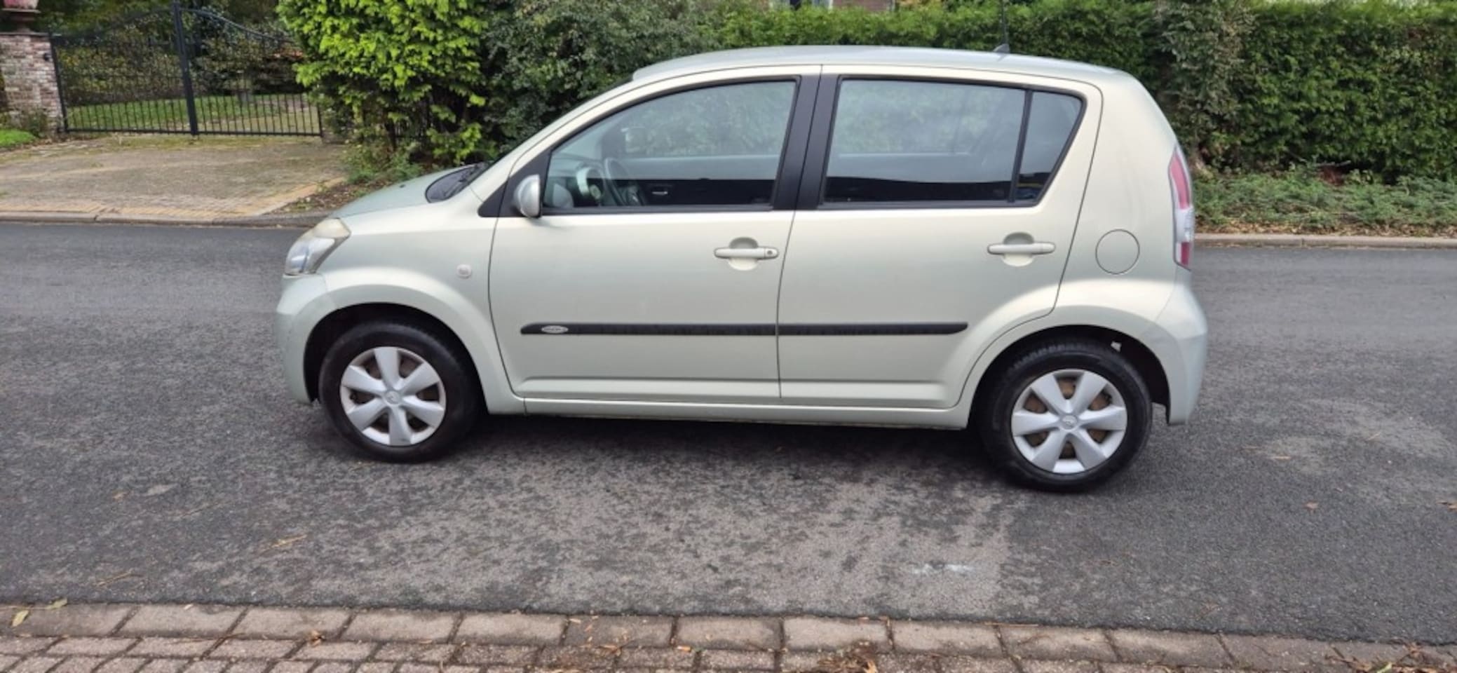 Daihatsu Sirion - 1.3-16V Prestige/automaat/Airco/NAP - AutoWereld.nl