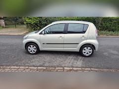 Daihatsu Sirion - 1.3-16V Prestige/automaat/Airco/NAP