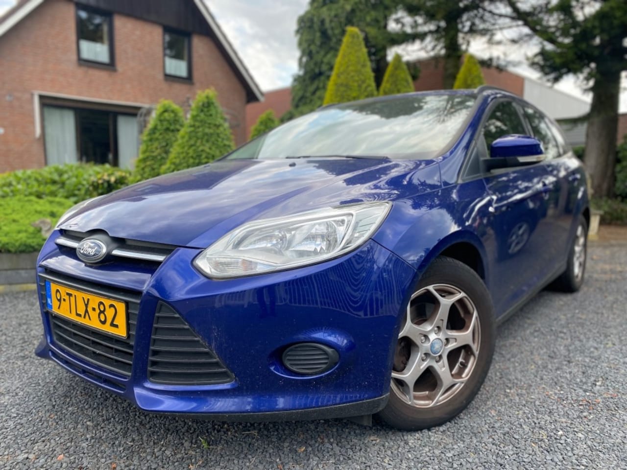 Ford Focus - 1.0 ECOBOOST EDITION KOPPAKKING LEK!!!! AUTO RIJDT WEL!!!! - AutoWereld.nl