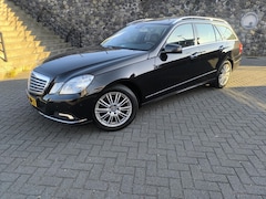 Mercedes-Benz E-klasse Estate - 350 CGI Elegance 4-Matic 7 persoons, all weel drive, lucht vering achter, pano dak, trekha