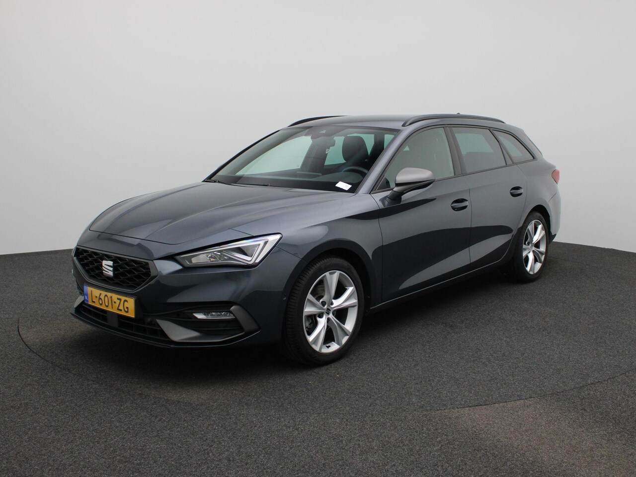 SEAT Leon Sportstourer - 1.5 TSI FR Business Intense | WORDT VERWACHT | STUURVERWARMING | STOELVERWARMING | ACHTERU - AutoWereld.nl