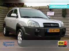 Hyundai Tucson - 2.0i 141pk Dynamic airco/cruise/bluetooth/trekhaak/LMvelgen