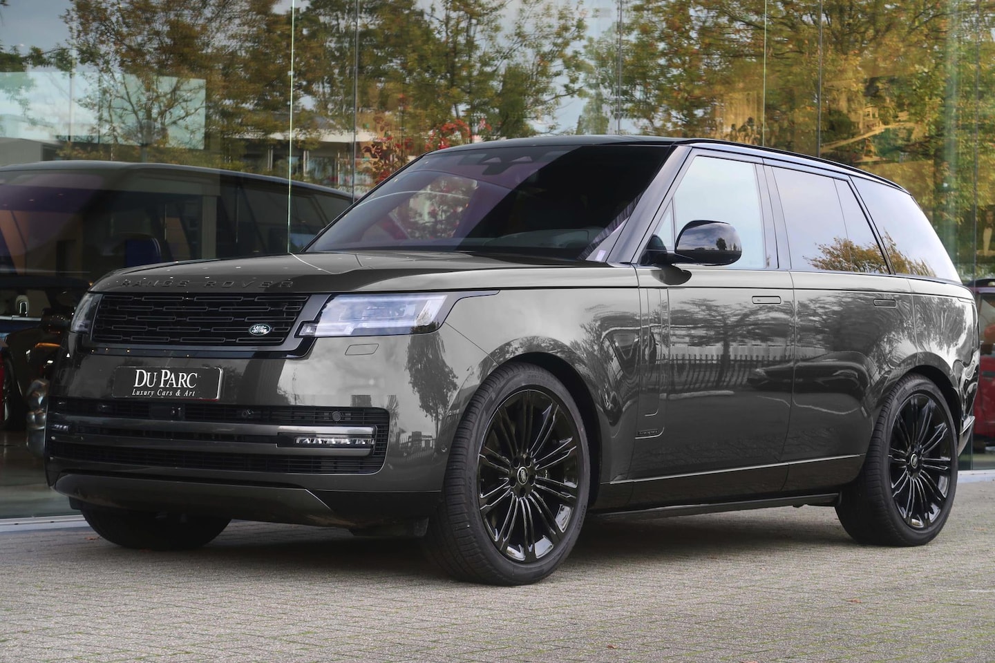 Land Rover Range Rover - P 510 E Autobiography PHEV Half November binnen - AutoWereld.nl
