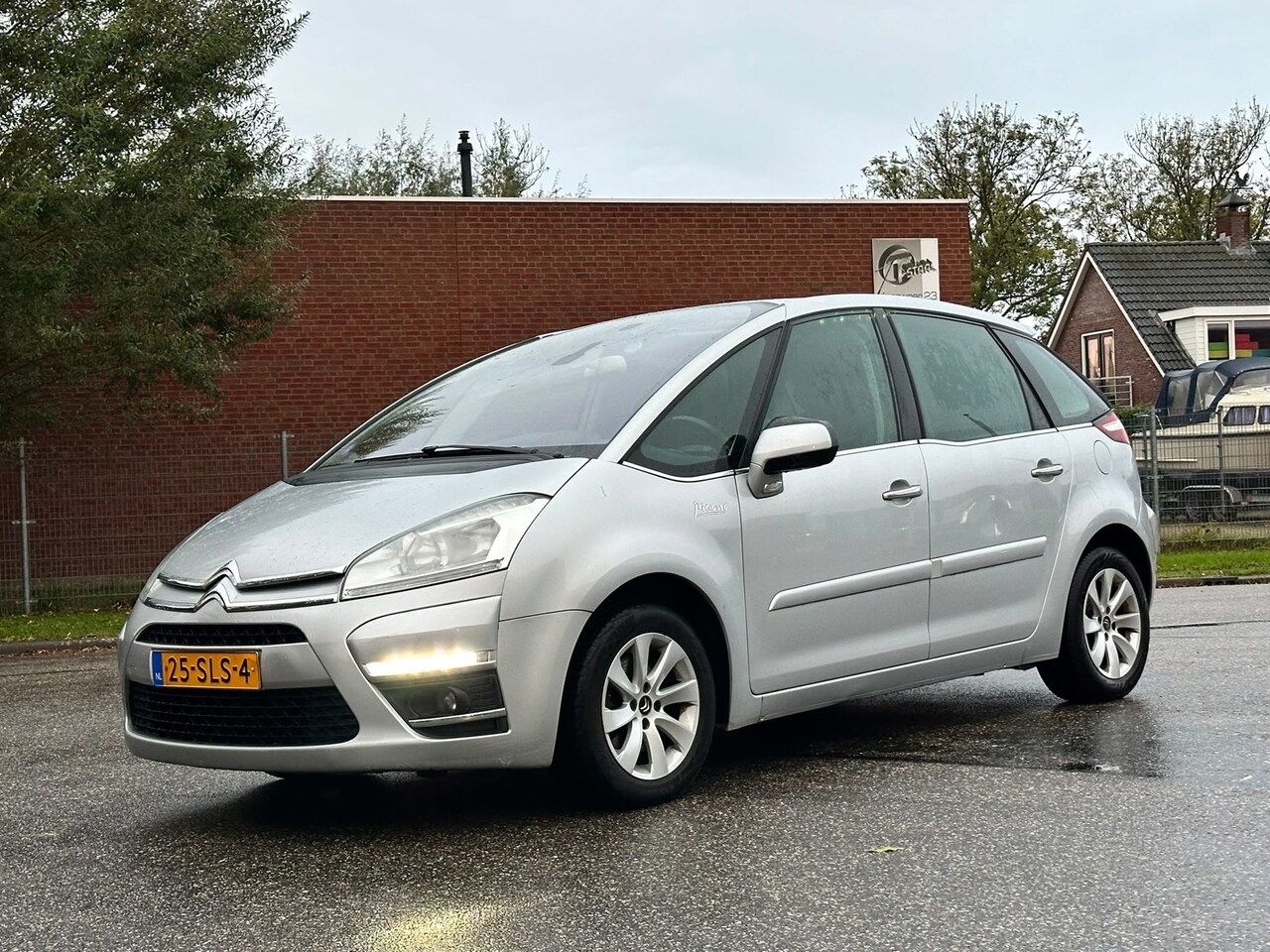 Citroën C4 Picasso - 1.6 THP Selection EGS Automaat*Navigatie*NAP*Trekhaak*Cruise*Clima*LM velgen* - AutoWereld.nl