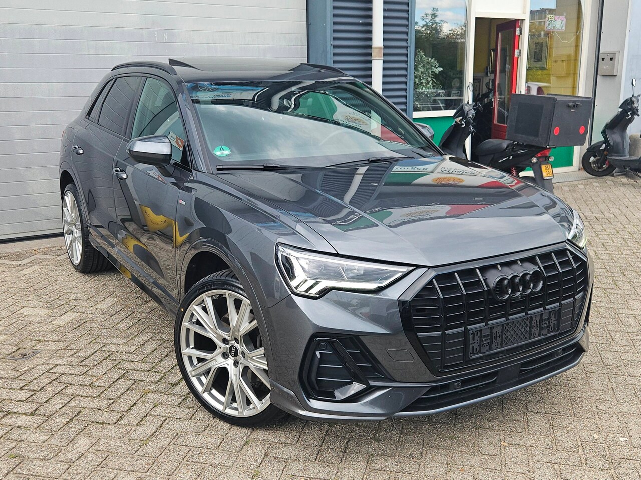 Audi Q3 - 45 TFSIe 3x S-Line|PANO|360|B&O|Memory|Matrix|ACC|Black Optic|Full Option - AutoWereld.nl
