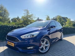 Ford Focus Wagon - 1.0 Titanium Edition , ST LIne , Full Options , Clima / Cruise / Half-Leder / Stuur + Stoe