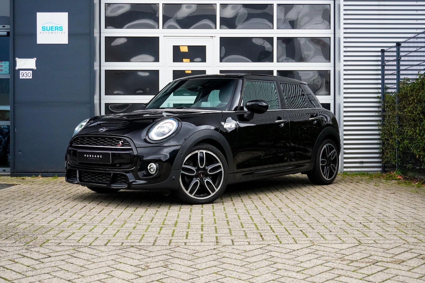MINI 5-Deurs - Cooper S | Harman Kardon | JCW | Head Up - AutoWereld.nl