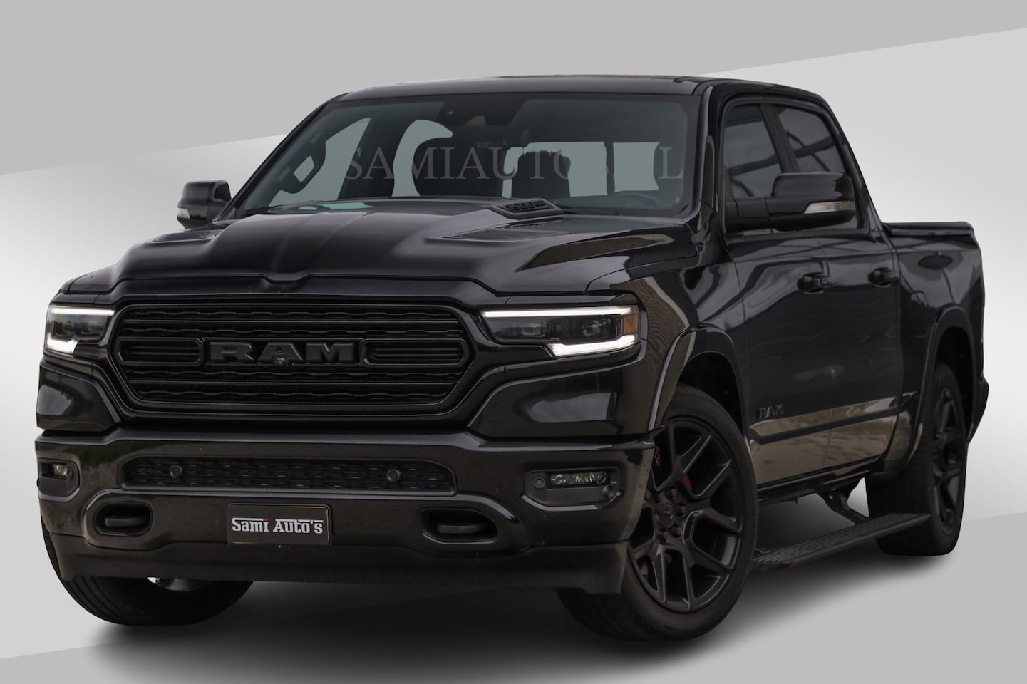 Dodge Ram Pick Up - LIMITED SPORT 5.7 V8 | BOM VOL | BLACK ON BLACK | HUD | LUCHTVERING | OPEN UITLAAT KLEP | - AutoWereld.nl