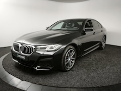 BMW 5-serie - 530e xDrive High Executive | M-Sport | Schuif-/kanteldak | Harman / Kardon | Driving Assis