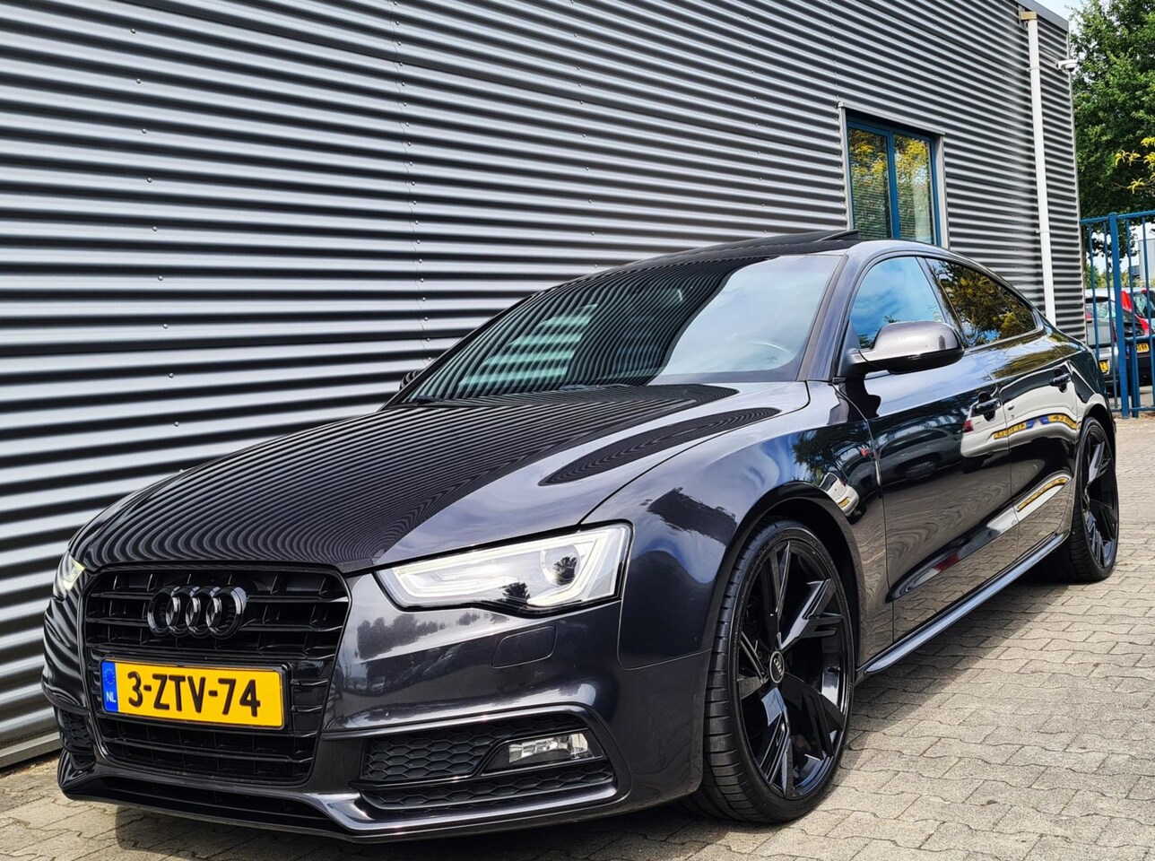 Audi A5 Sportback - 2.0 TDI Sport Edition 04-2015 Lavagrau Metallic S-LINE!! 20inch LMV!! - AutoWereld.nl