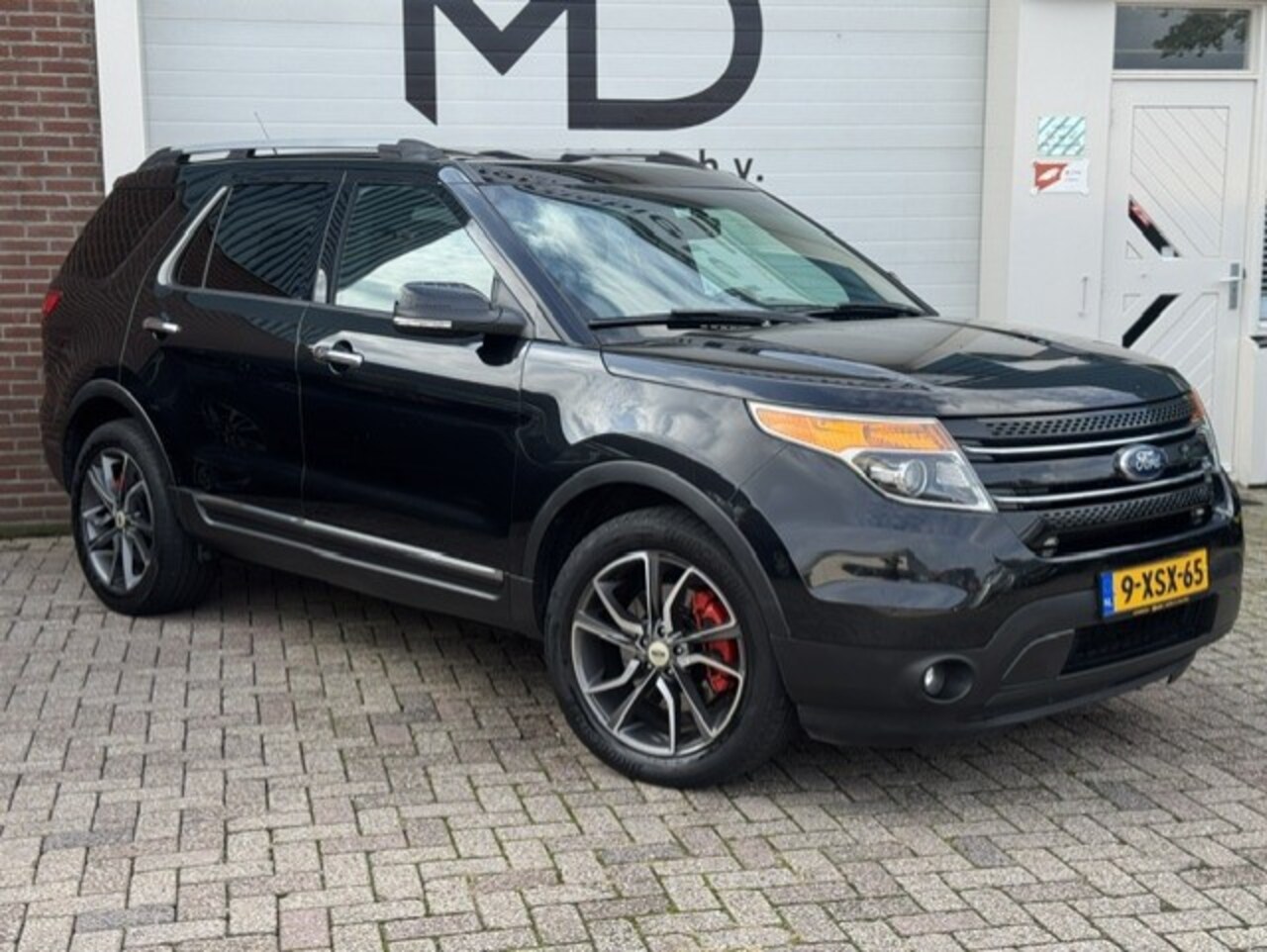 Ford Explorer - FORD LIMITED 3.5 V6 4WD -EU -7 pers.-Pano dak - AutoWereld.nl