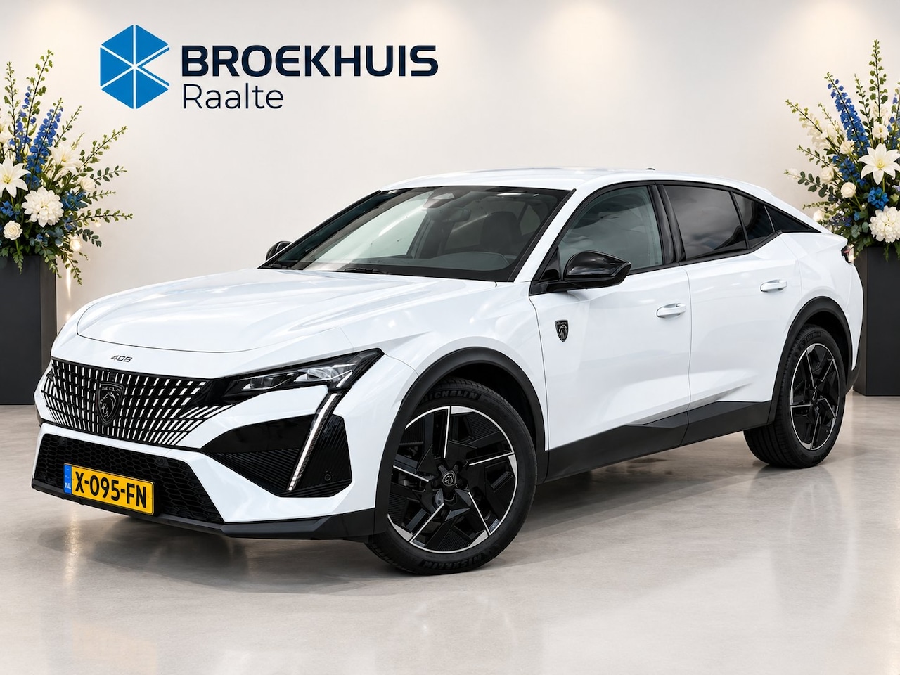 Peugeot 408 - 1.2 GT 130PK EAT8 Alcantara bekleding | 360 Camera | Focal | Keyless | Elektrische achterk - AutoWereld.nl