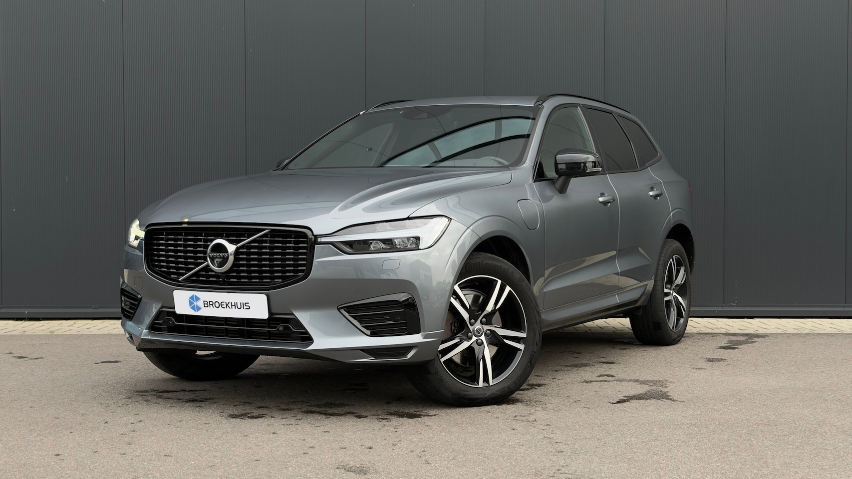 Volvo XC60 - 390pk 2.0 Recharge T8 AWD R-Design | SOH: 87,99% | Trekhaak | Panoramadak | Adaptive Cruis - AutoWereld.nl