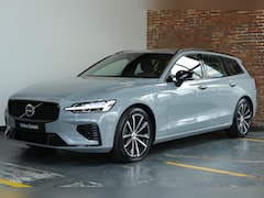 Volvo V60 - T8 Plug-in hybrid AWD Plus Dark | 100% SOH | 360º Visual Park Camera | Semi-Elektrische Tr