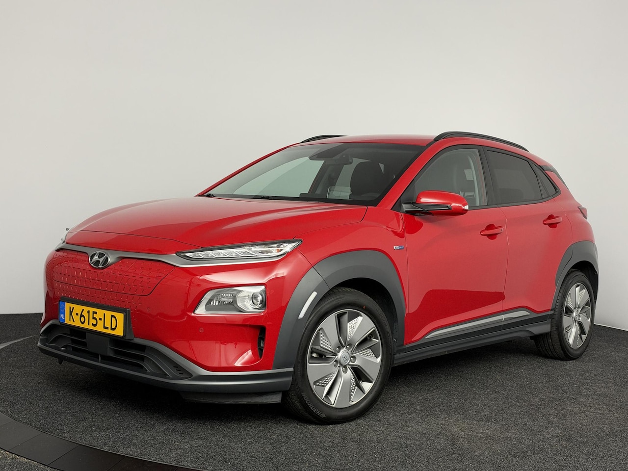 Hyundai Kona Electric - EV Premium 64 kWh | 3-fase lader | SOH 100% - AutoWereld.nl