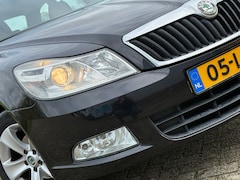 Skoda Octavia Combi - 1.2 TSI Ambition - Black Magic - Leder/Trkhk/Cruise - Keurig
